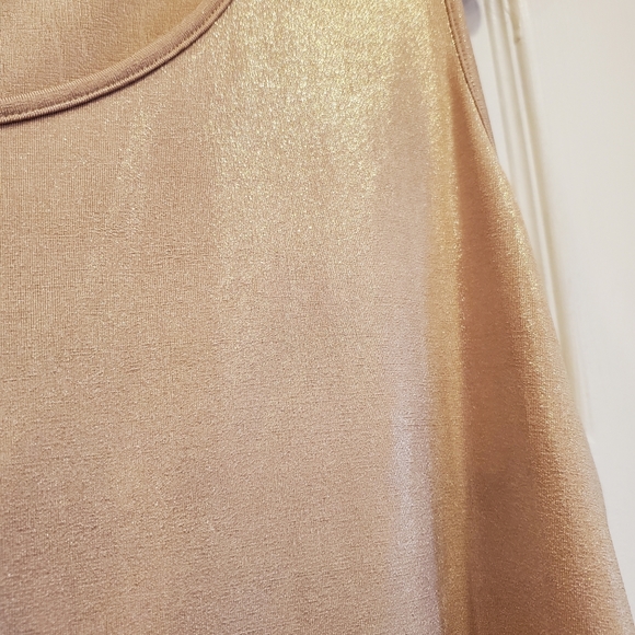 Kate Hill Gold Metalic Tank - Picture 3 of 7